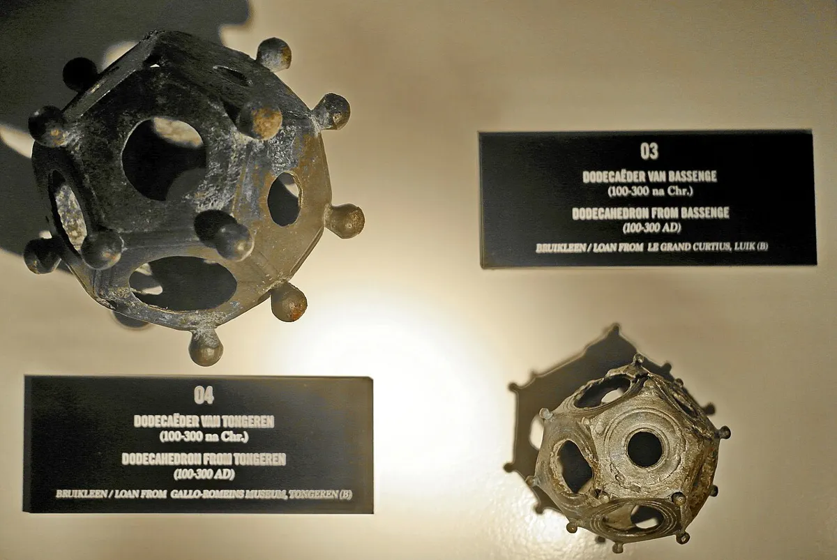 Two Roman dodecahedra from Tongeren and Bassenge of different sizes